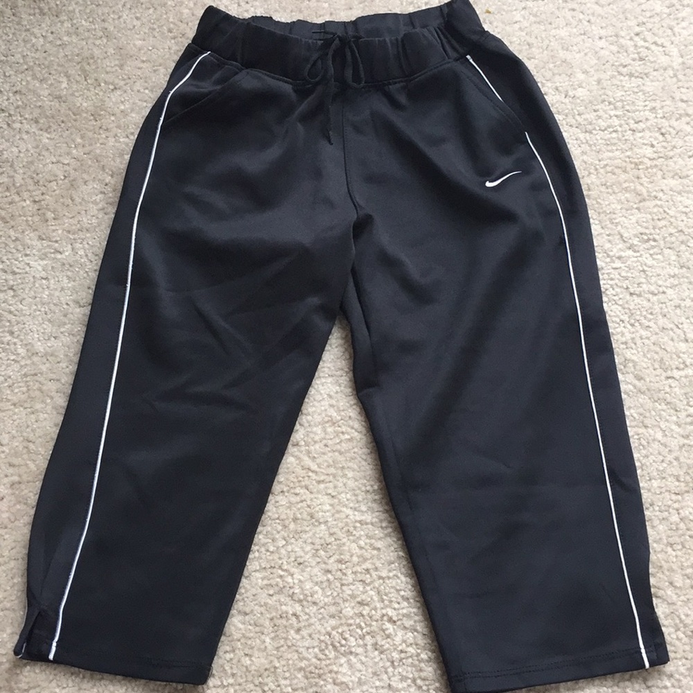 Nike Capri